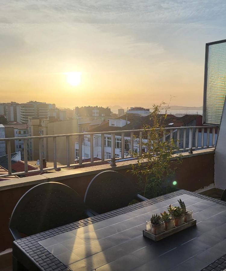 Atico Con Terraza Apartment Vigo Exterior photo